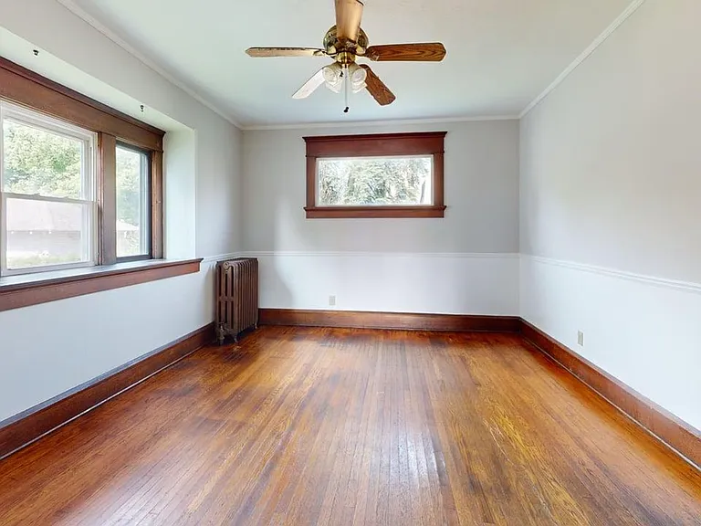 1427 Shorb Ave NW — Photo 5