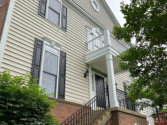 5th image of 4002 Quiet Creek Dr