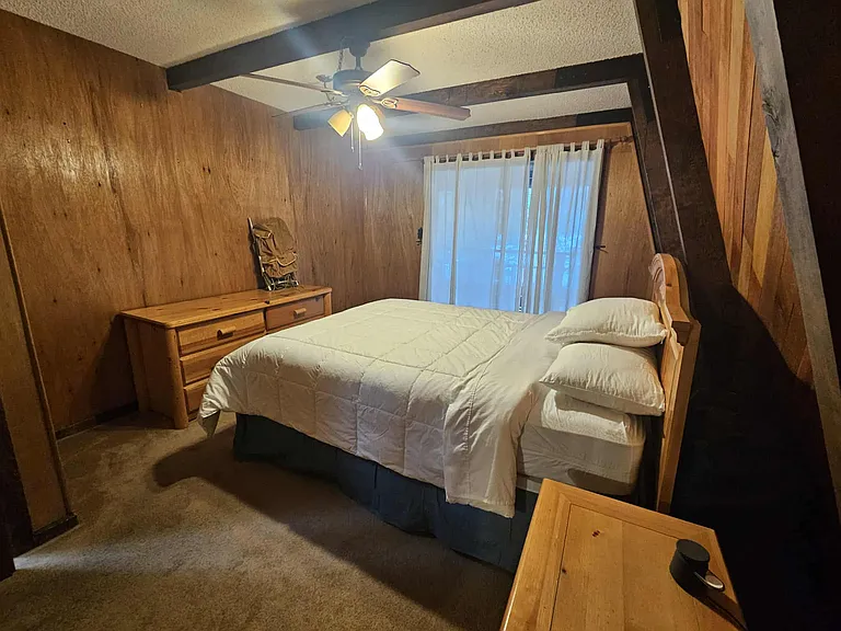 Upstairs bedroom 2