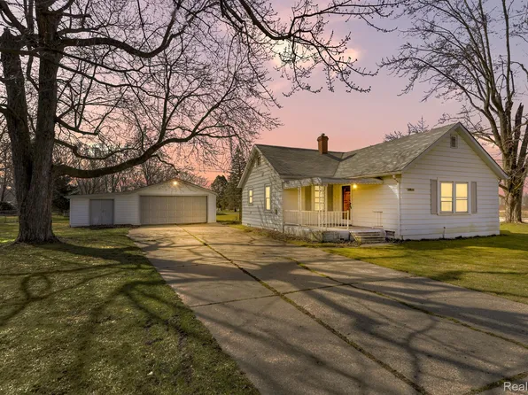 31245 Beverly Rd, Romulus, MI 48174