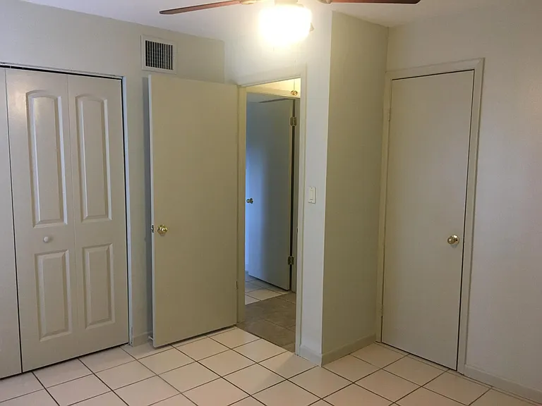 301 SW 12th Ct #2 — Photo 7