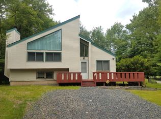 1241 Kilmer Rd, Tobyhanna, PA 18466