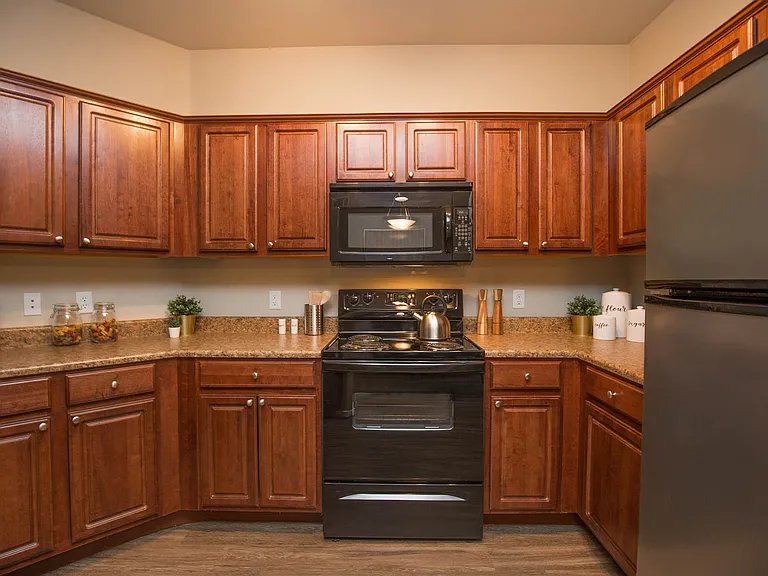 1c1 757 SQFT 1 Bed 1 Bath