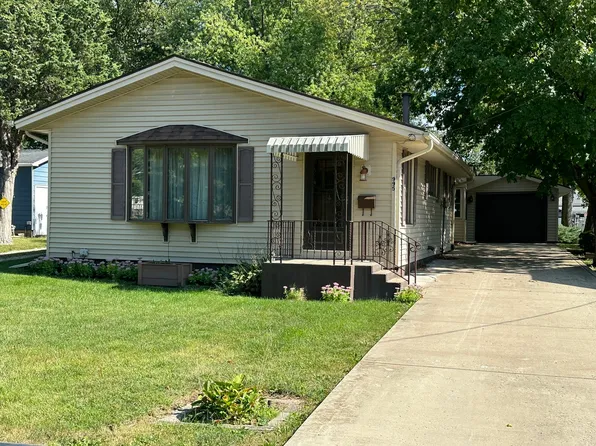 995 Fillebrowne St, Marseilles, IL 61341