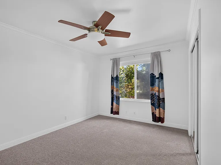 879 S Knickerbocker Dr — Photo 22