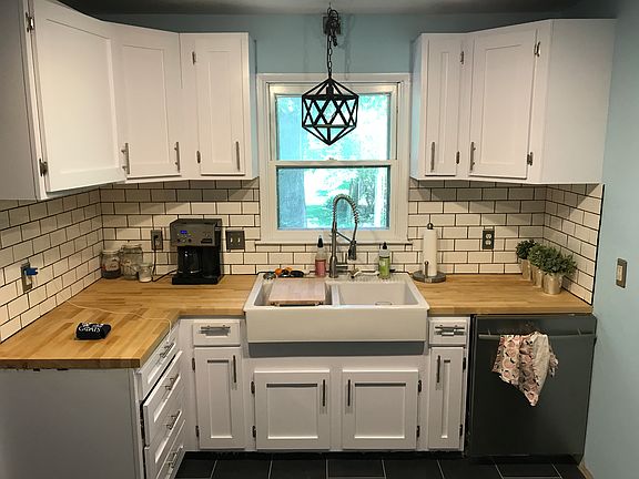 3rd image of 2532 Belle Haven Dr