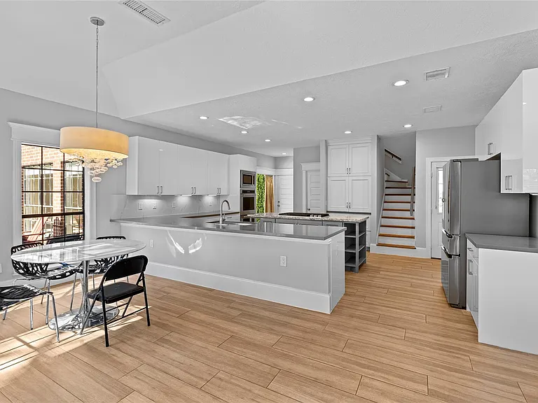21203 Lochmere Ln — Photo 12