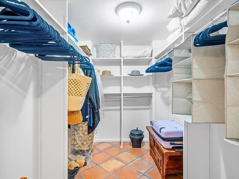 899 Jeffery St #3050 — Photo 12