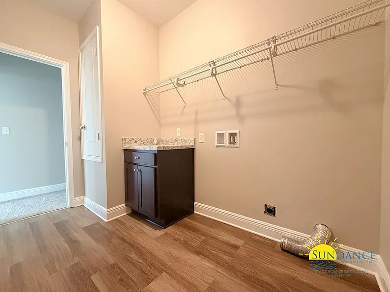196 Johnson Ct — Photo 23