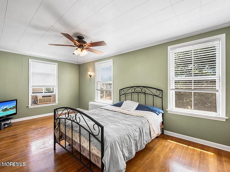 615 Overton Pl — Photo 4