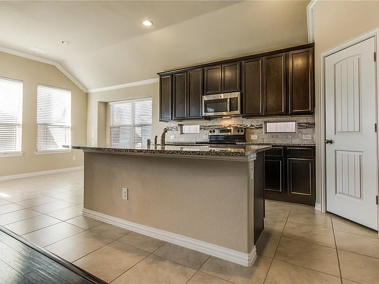 16312 Stillhouse Hollow Ct — Photo 5