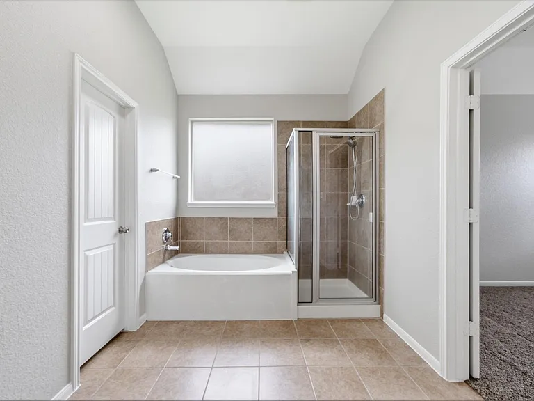 4207 Canterbury Park Ln — Photo 23