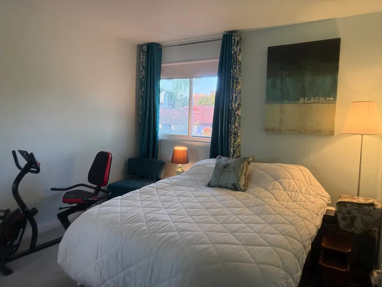 Secondary bedroom