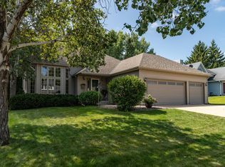1714 Kings Run Dr NW, Rochester, MN 55901