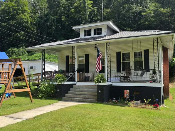 634 Meadow St NE, Coeburn, VA 24230
