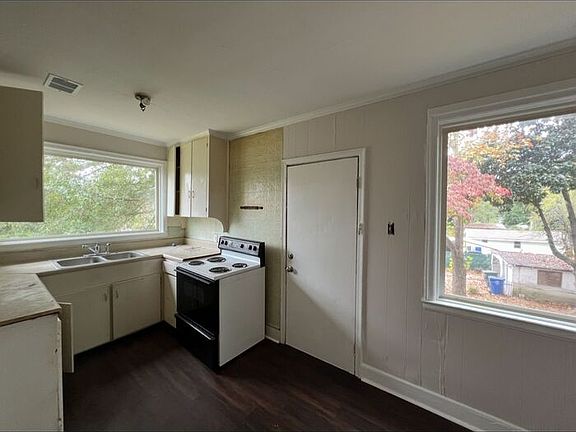 5th image of 4703 Monticello Rd APT B