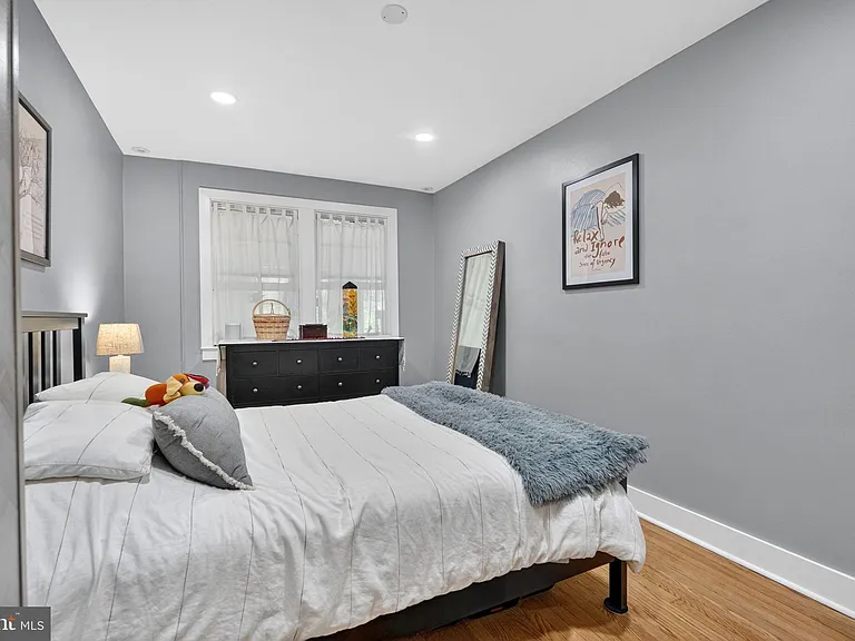 1836 Independence Ave SE #3 — Photo 13