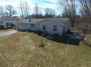 7905 Franklin St, Harvard, IL 60033