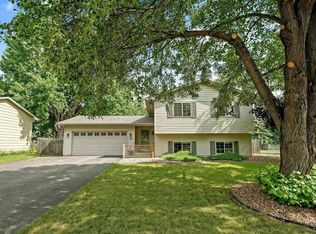 9764 98th Ave N, Maple Grove, MN 55369