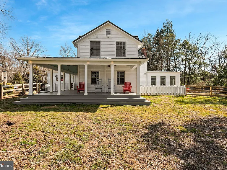 326 Walker Rd — Photo 47