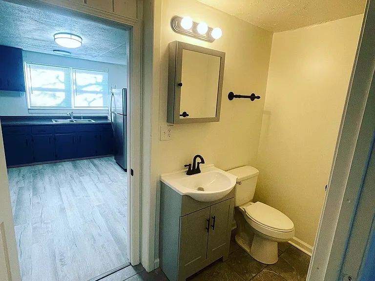 800 Sanderson Dr — Photo 9