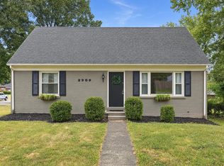 2909 Clays Mill Rd, Lexington, KY 40503