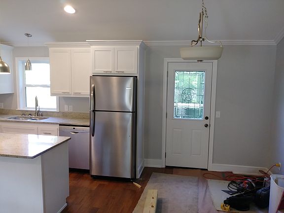 Dining area and Door to Deck