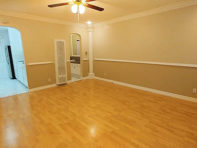Edgemont Apts — Photo 19