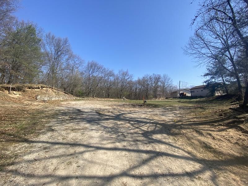 1st image of 6060 Sand Rd