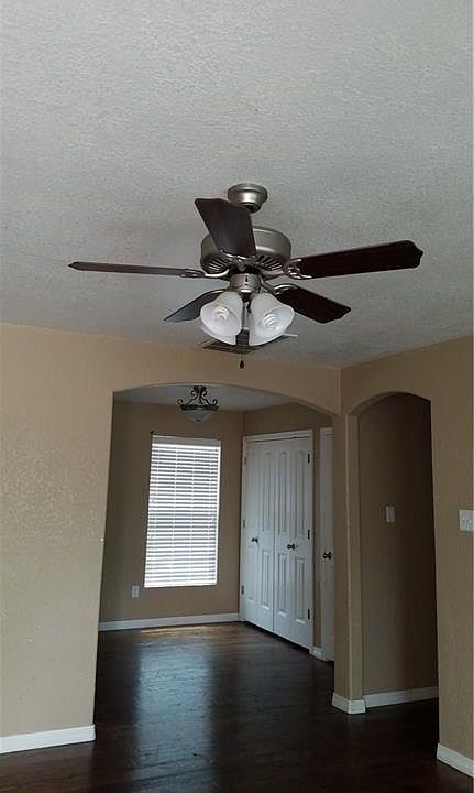 1st image of 4106 Carma Dr