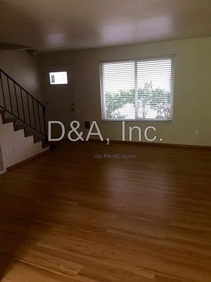 2 bed, 1.0 bath, 816 sqft, $1,595 — Photo 4
