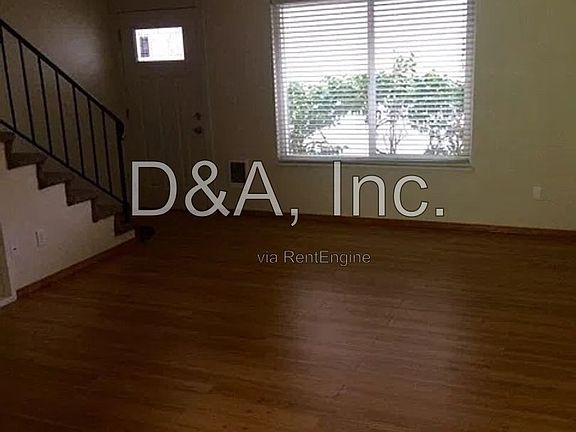 4th image of 138 NE Conifer Blvd APT 7