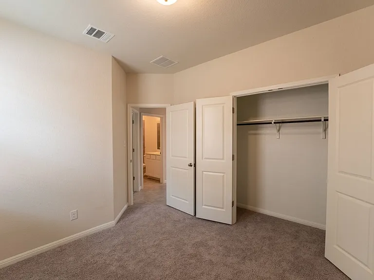 6310 Wolf Pack Dr — Photo 24