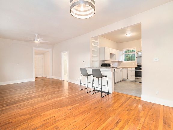 Light & Bright Living Space.