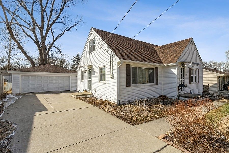 4114 Ardmore Rd, Des Moines, IA 50310 Zillow
