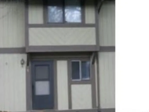8 Greentree Cir, Cridersville, OH 45806