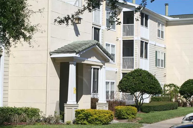3 bed, 2.0 bath, 1335 sqft, $1,795 — Photo 1