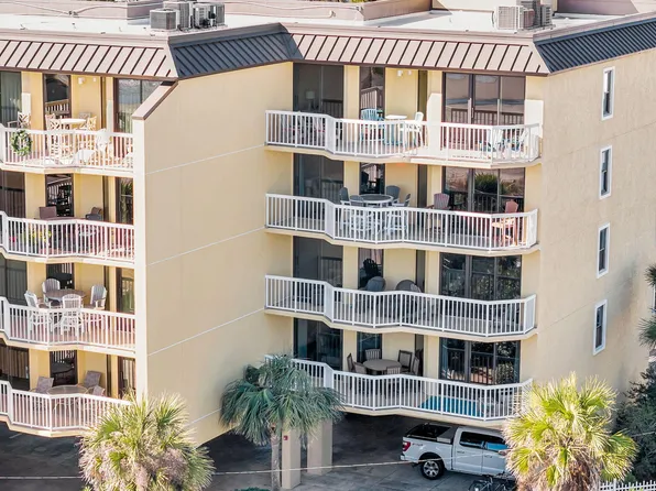 201 W Arctic Ave #101, Folly Beach, SC 29439