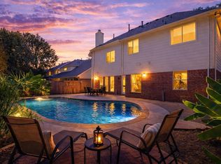 15242 Shapiro Springs Ln, Houston, TX 77095