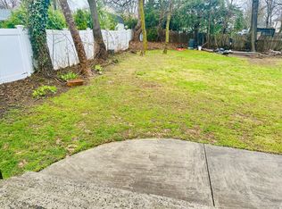 (Undisclosed Address), Glen Cove, NY 11542
