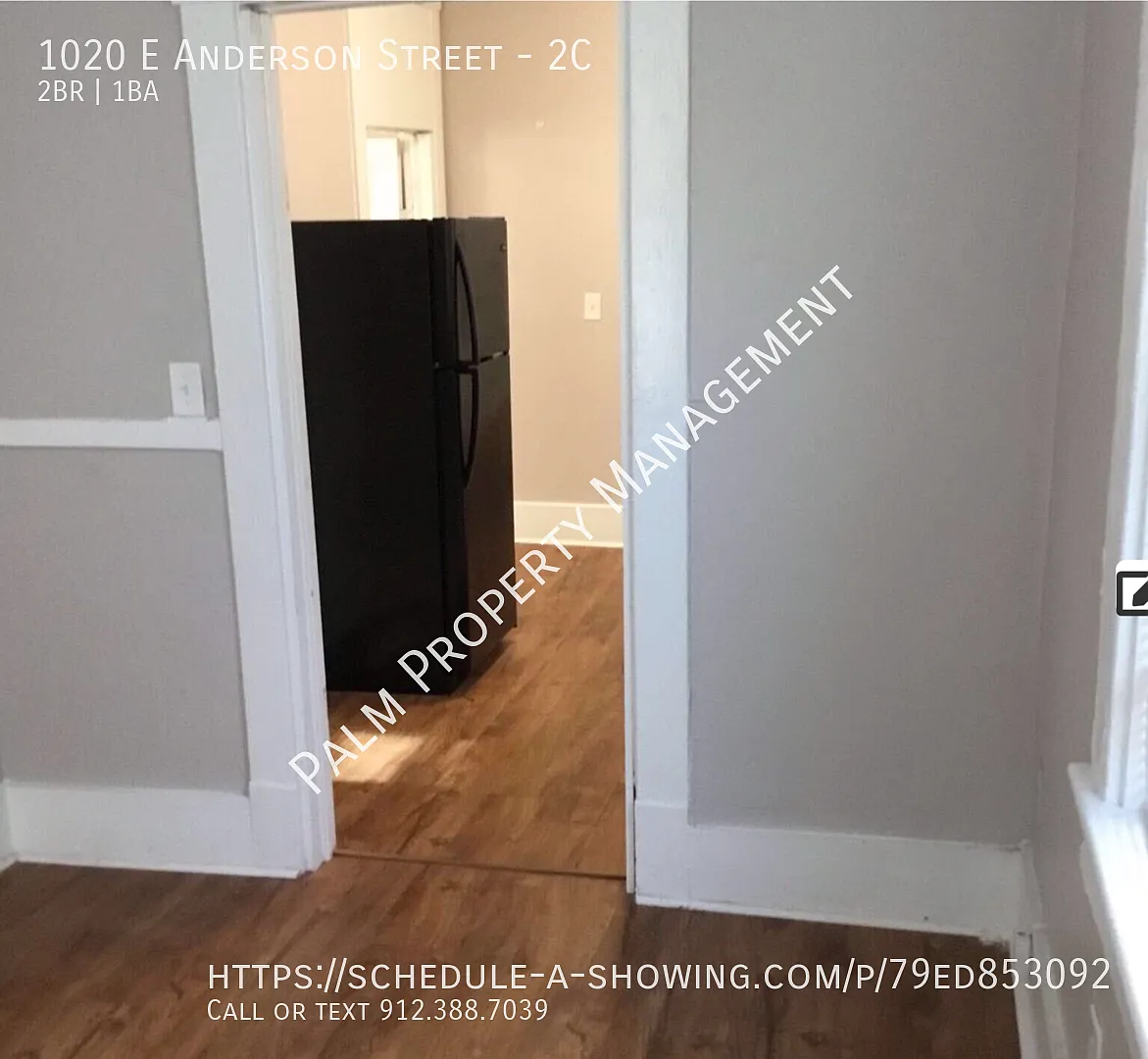 2 Bedroom/1 Bath Apartment With Large Balcony — Photo 4