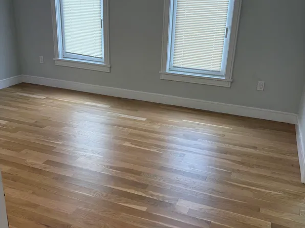 62 Dover St #10, Somerville, MA 02144