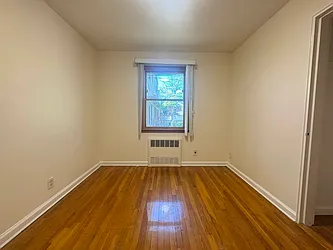 Rented by NY Space Finders Inc.