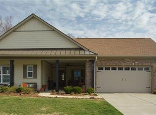5512 Elk Knob Ct, Denver, NC 28037