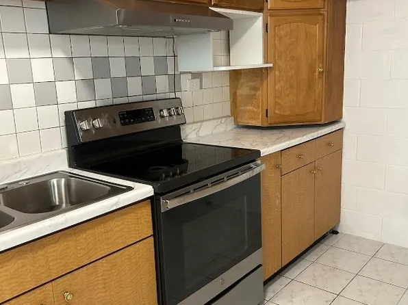 94-245 Leowahine St #2010, Waipahu, HI 96797