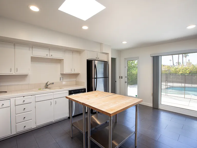 3033 E Verona Rd — Photo 4