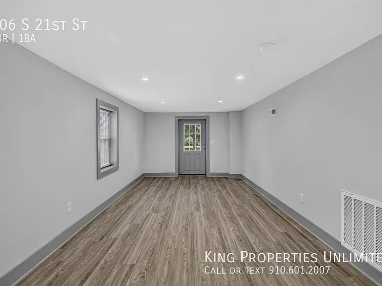 106 S 21st St — Photo 10