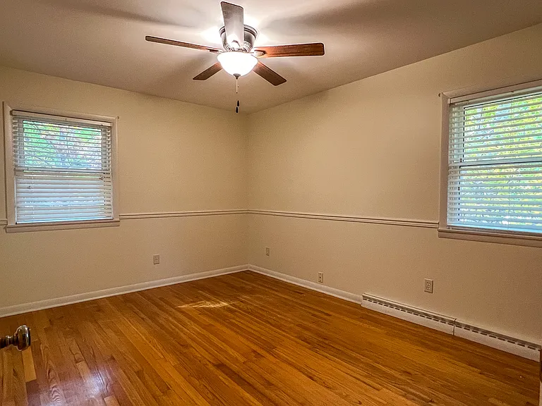 102 Raymbault Dr — Photo 12