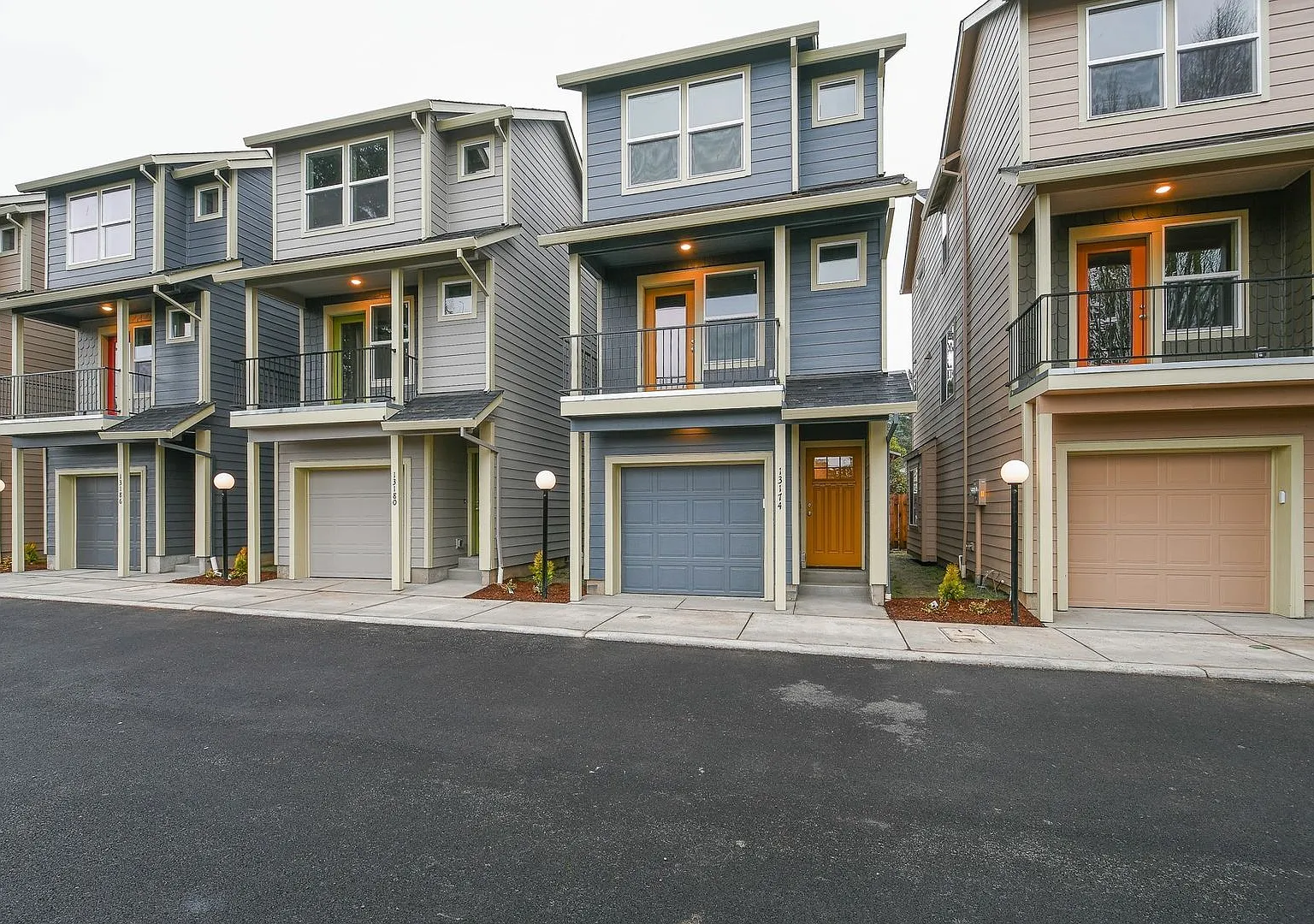2020 Build ~ 3Bd/ 1.5Ba Home in Hazelwood Neighborhood ~ Single Car Garage — Photo 1