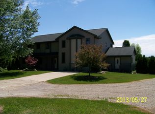9100 E Townline Rd, Frankenmuth, MI 48734